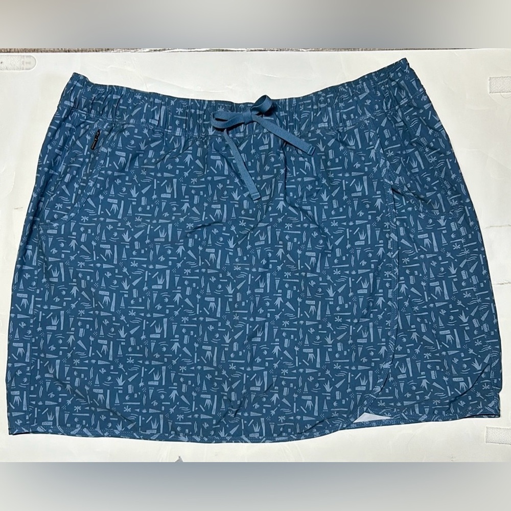 Patagonia Women’s Fleetwith Skort Size XL
